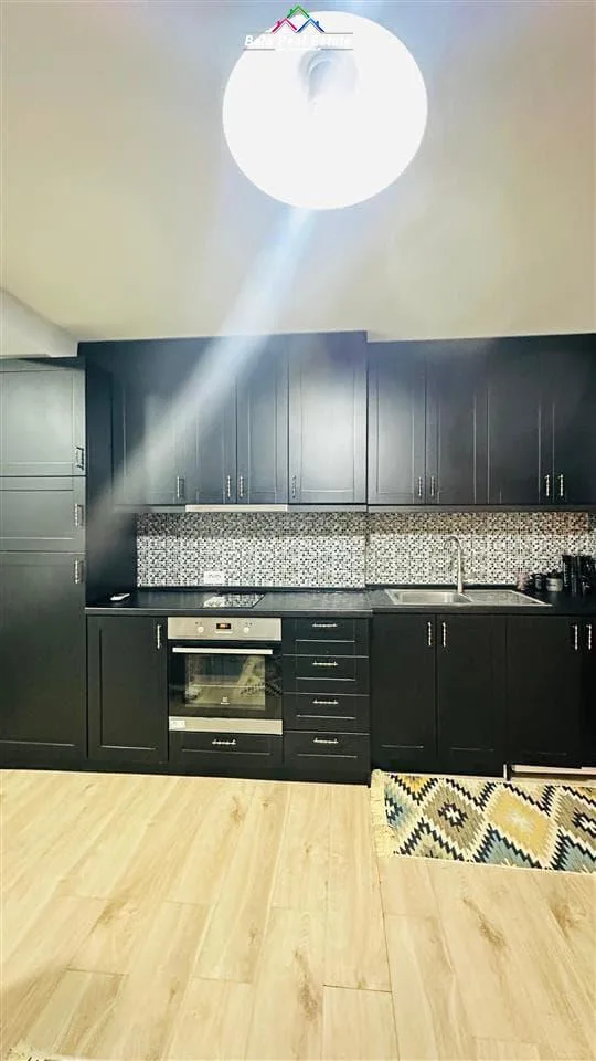 Apartament Me Qera 1+1 Tek Myslym Shyri (ID B211324)Tirane