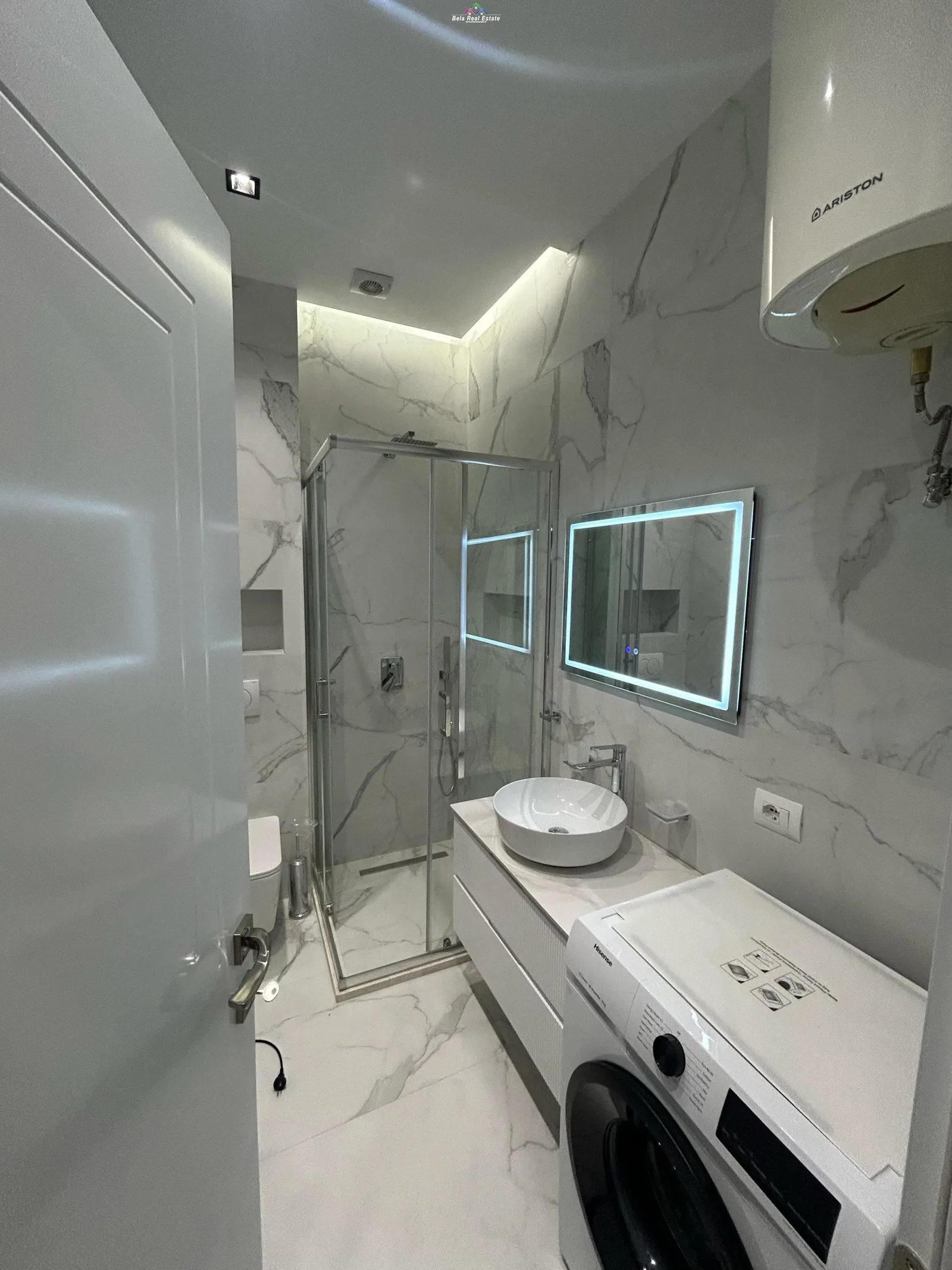 Apartament Me Qera 2+1+2 ne Qender (ID B2201182) Tirane.