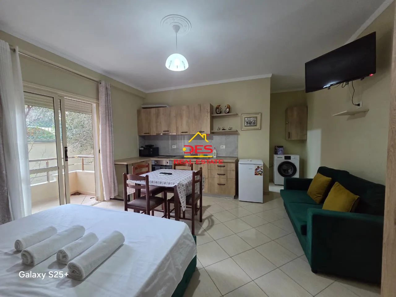 Shitet garsoniere te 7 pallatet ,vlorë