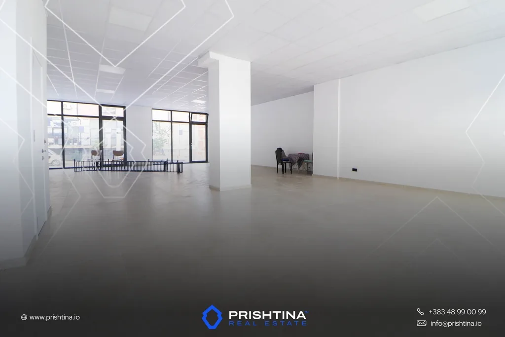 Lokal me qira 136m² te Mati 1