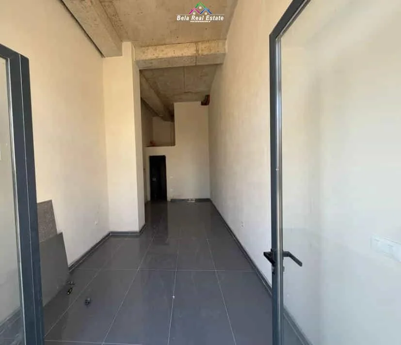 Dyqan me Qera Ne Astir ( ID BD21811) Tirane