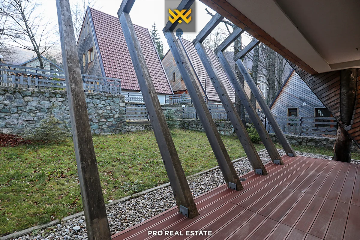 Villë 265m² për #SHITJE në Brezovicë