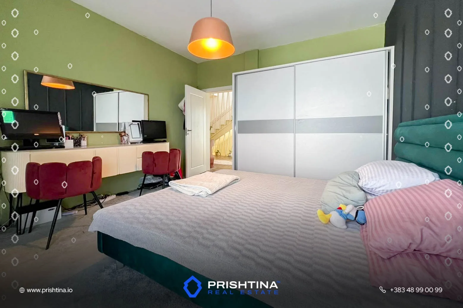Shtëpi në shitje 280m² + 3 ari oborr në Bërnicë