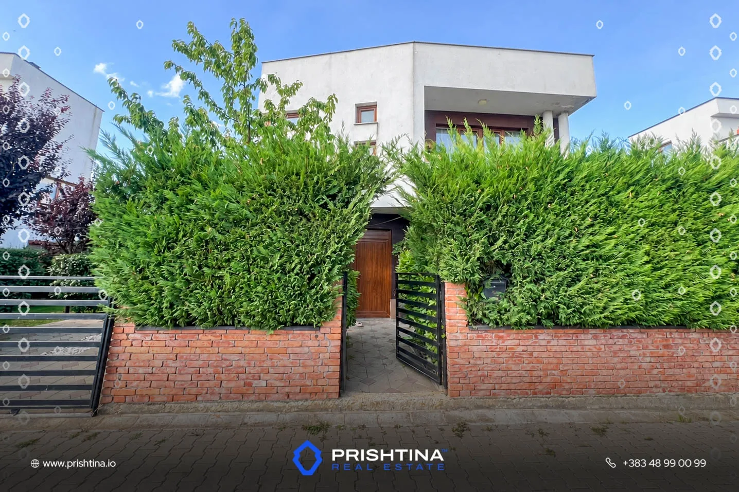 Shtëpi në shitje 280m² + 3 ari oborr në Bërnicë