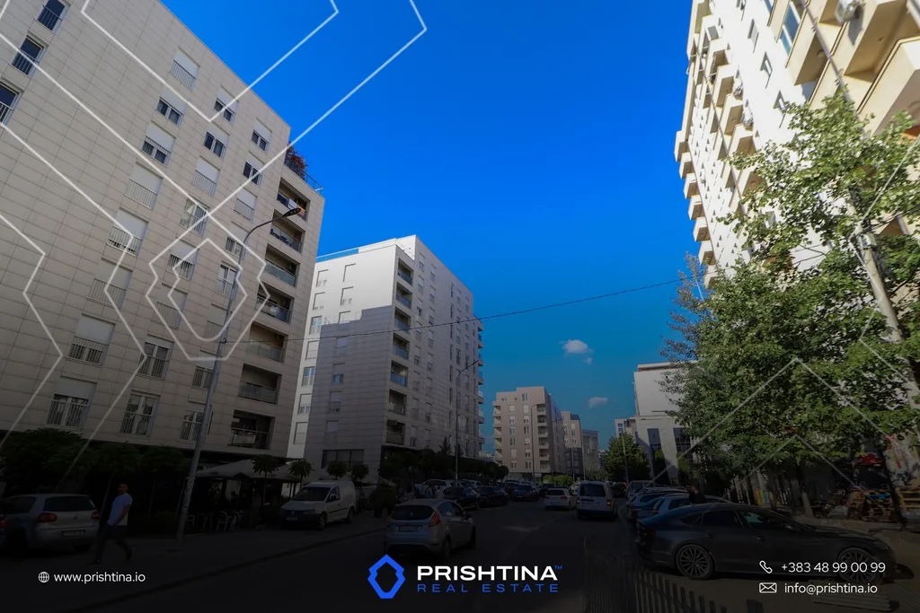 Lokal në #shitje 495m² te Rruga B