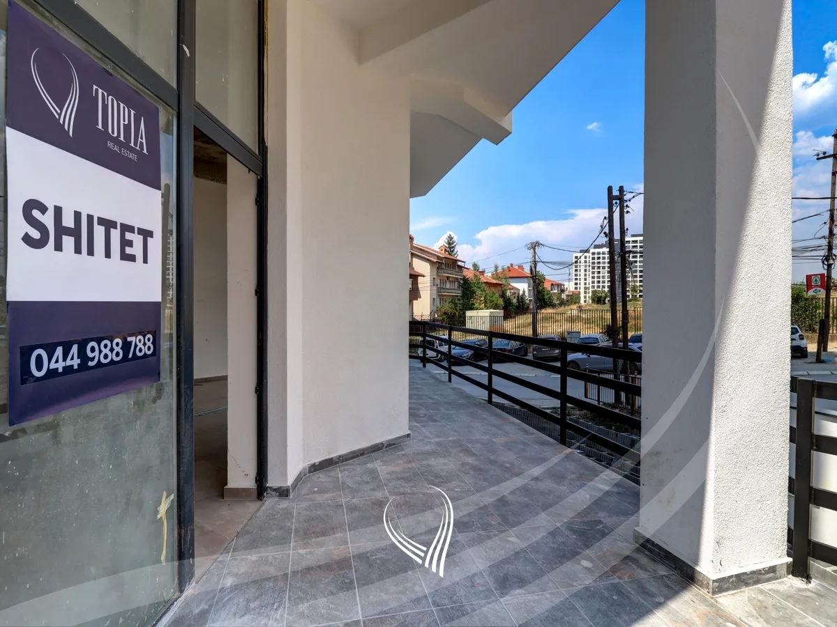 Lokal 172m2 në shitje në lagjen Bregu i Diellit – Kompleksi Panorama 2