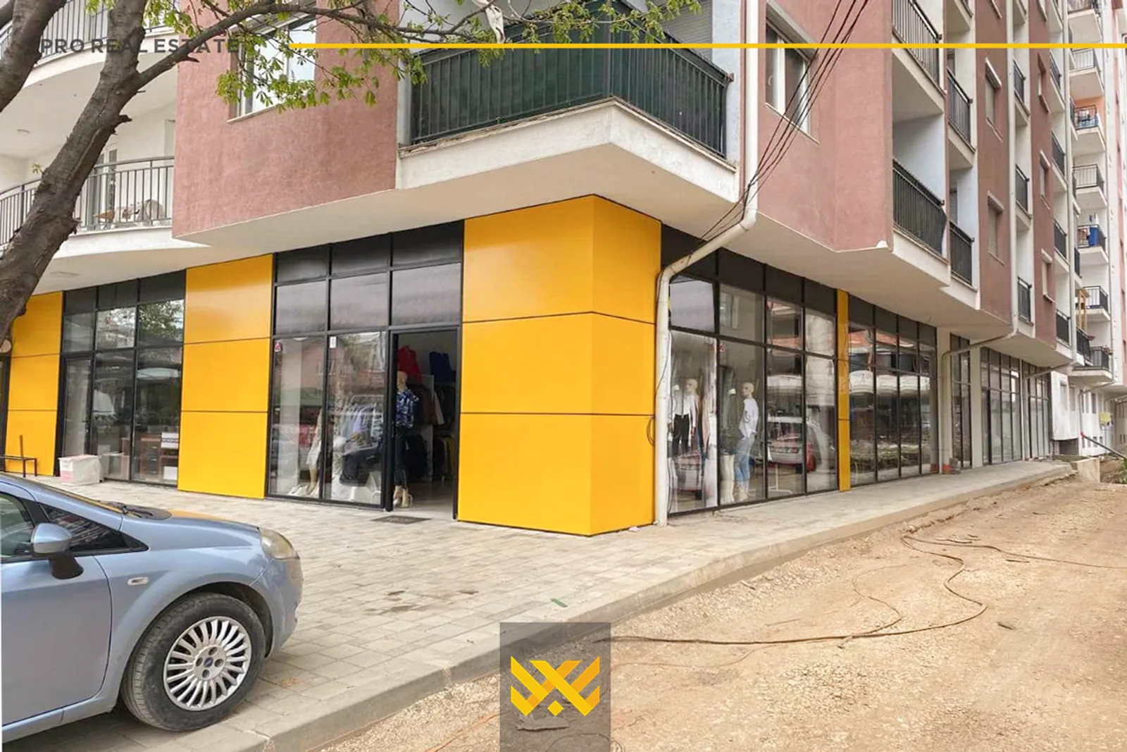 Lokal 405m² në #SHITJE në Fushë Kosovë.