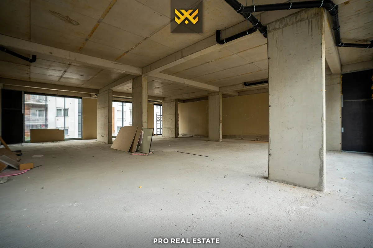 Lokal nga 76.5m² deri në 1400m² për #SHITJE në Dragodan