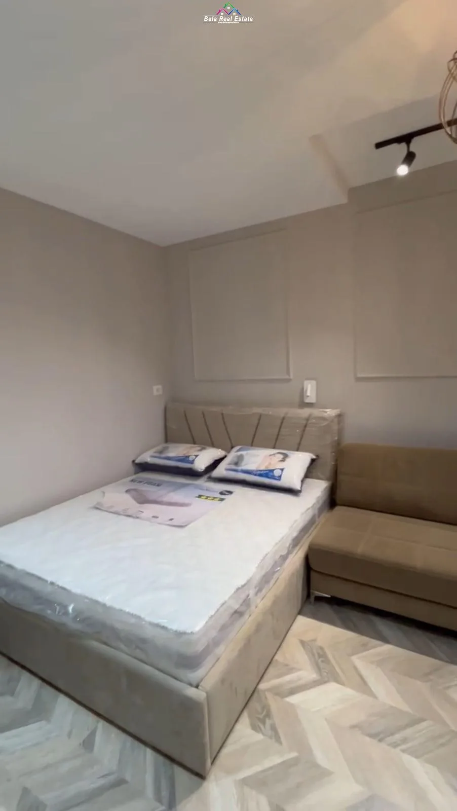 Garsoniere Me Qera Tek Pazari i Ri (ID BG119) Tirane