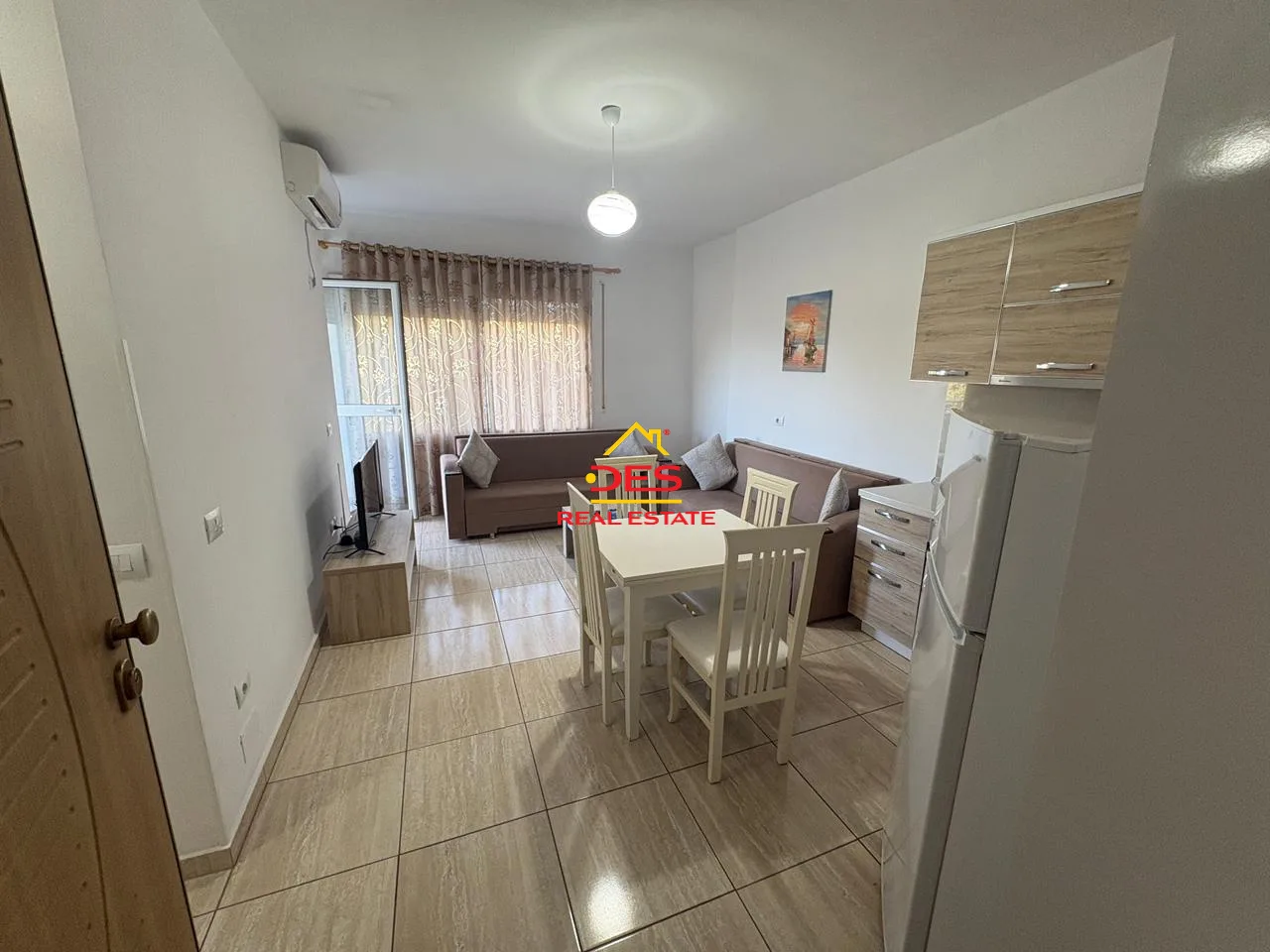 Jepet me qira apartament 1+1 + garazh në ujë të ftohtë, vlorë.