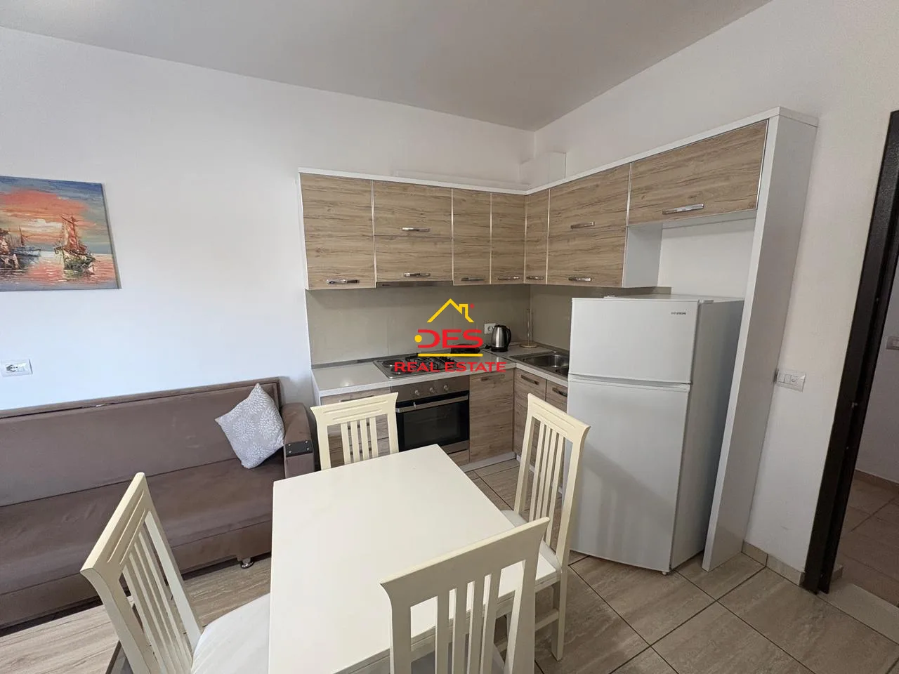 Jepet me qira apartament 1+1 + garazh në ujë të ftohtë, vlorë.