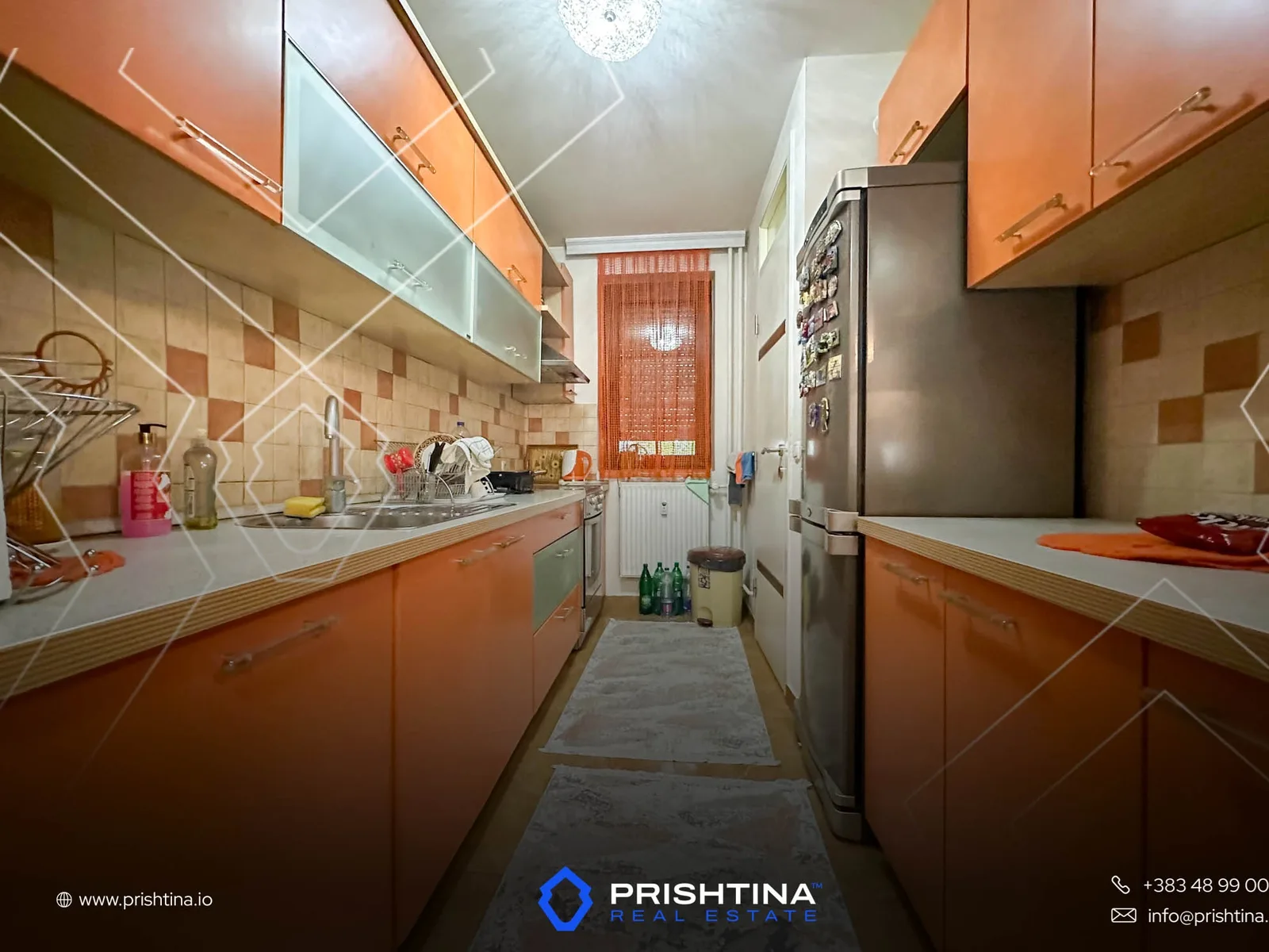 Shtëpi me qira 200m² te Bregu i Diellit