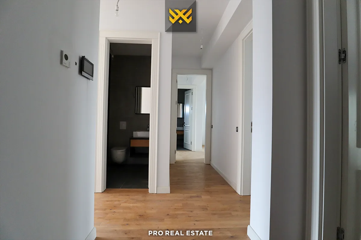 Banesë / Zyrë 129m² me #QIRA në Aktash