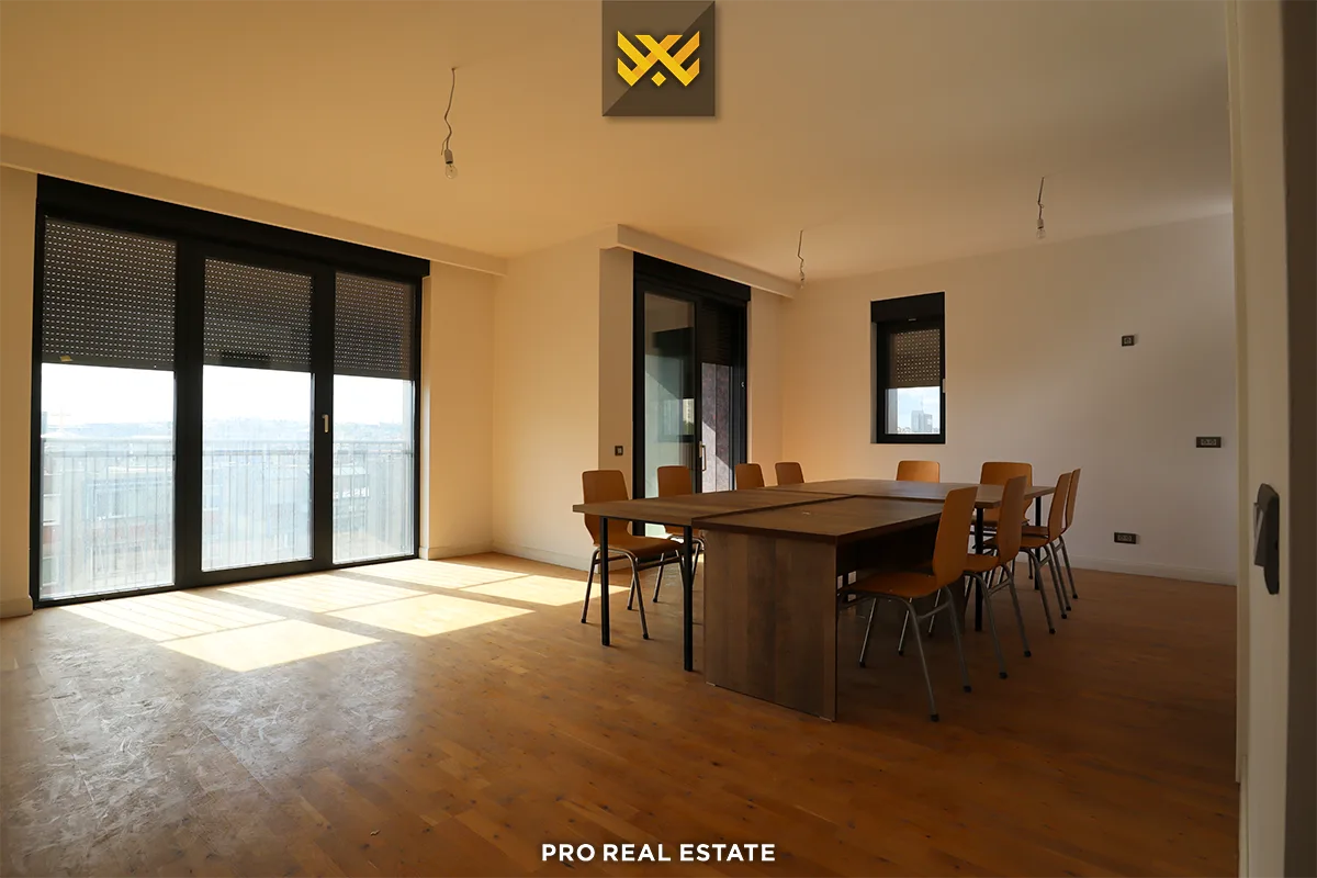 Banesë / Zyrë 129m² me #QIRA në Aktash