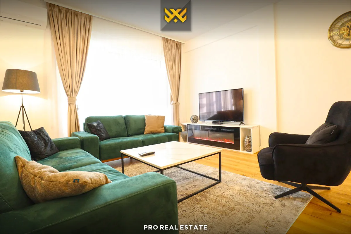Banesa Penthouse 101m² + 60m² me #QIRA në Aktash.