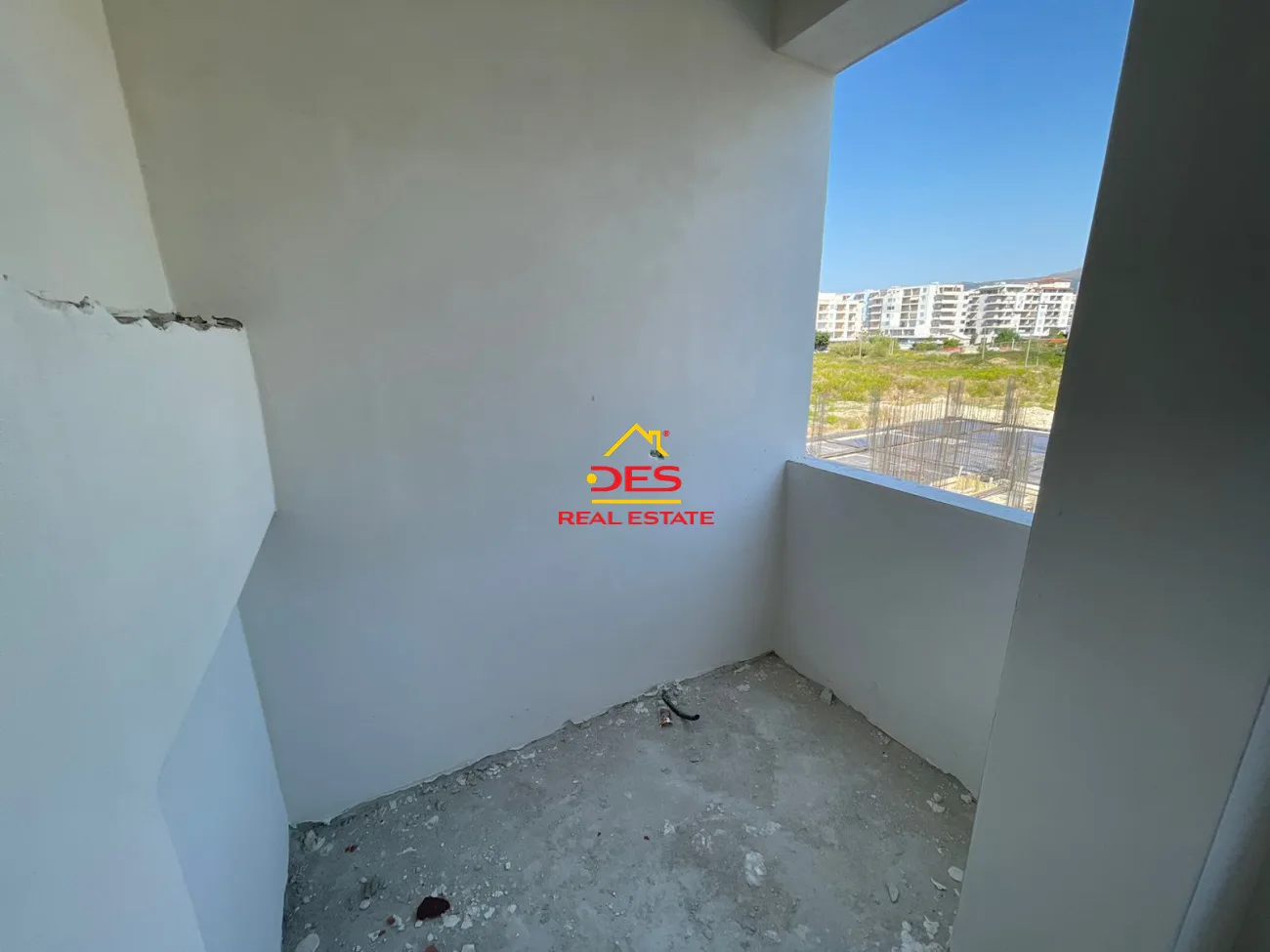 Shitet apartament 1+1 në orikum,vlor