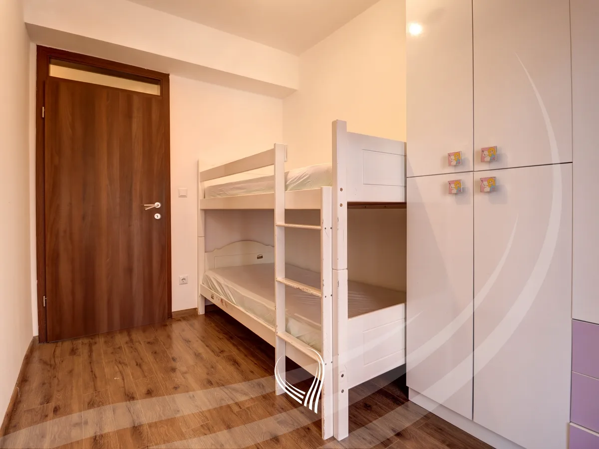 Banesë me 2 dhoma gjumi në shitje në lagjen Mati 1 – Rruga C