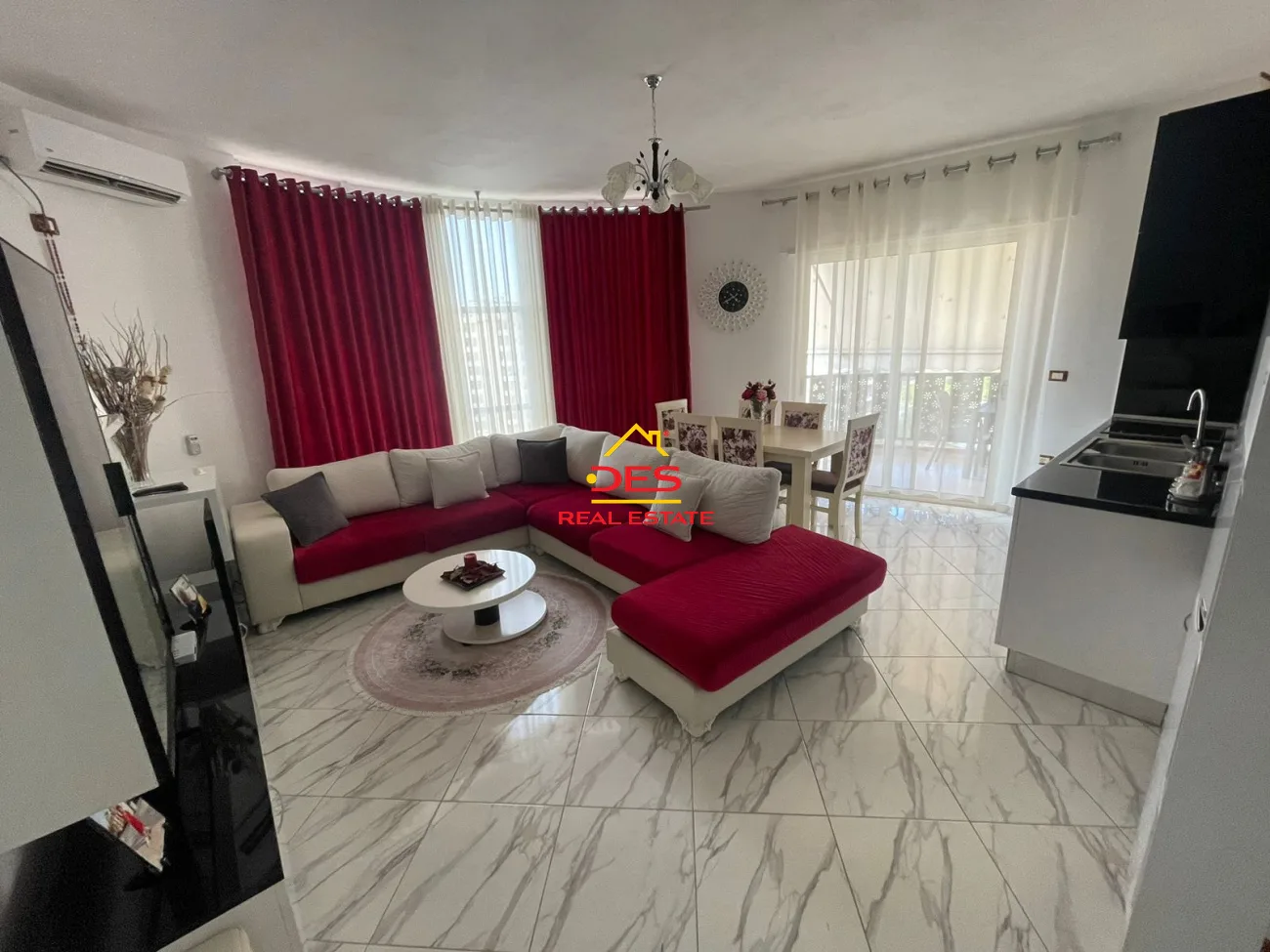Jepet apartament 2+1 me qera në skelë