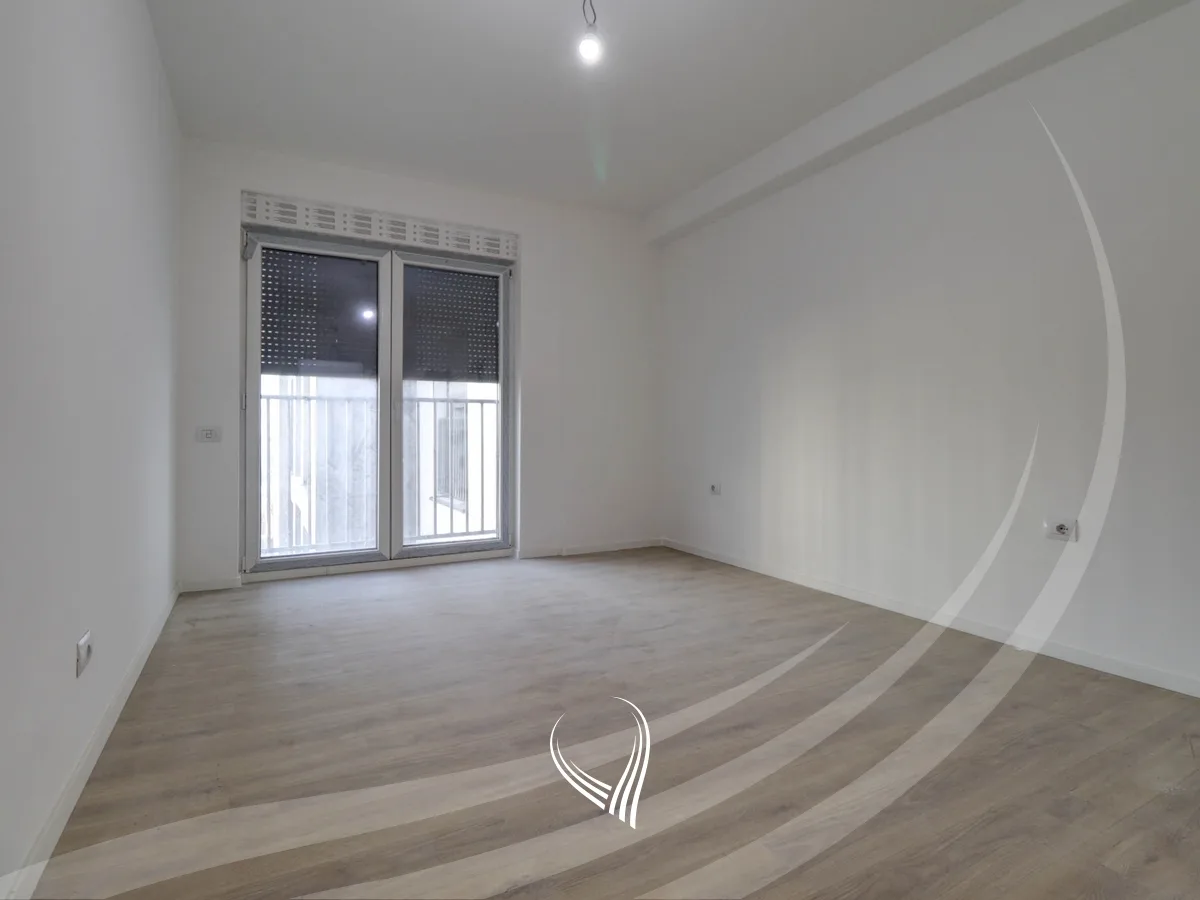 Banesë me 3 dhoma gjumi në shitje në lagjen Prishtina e Re – Grand Tower