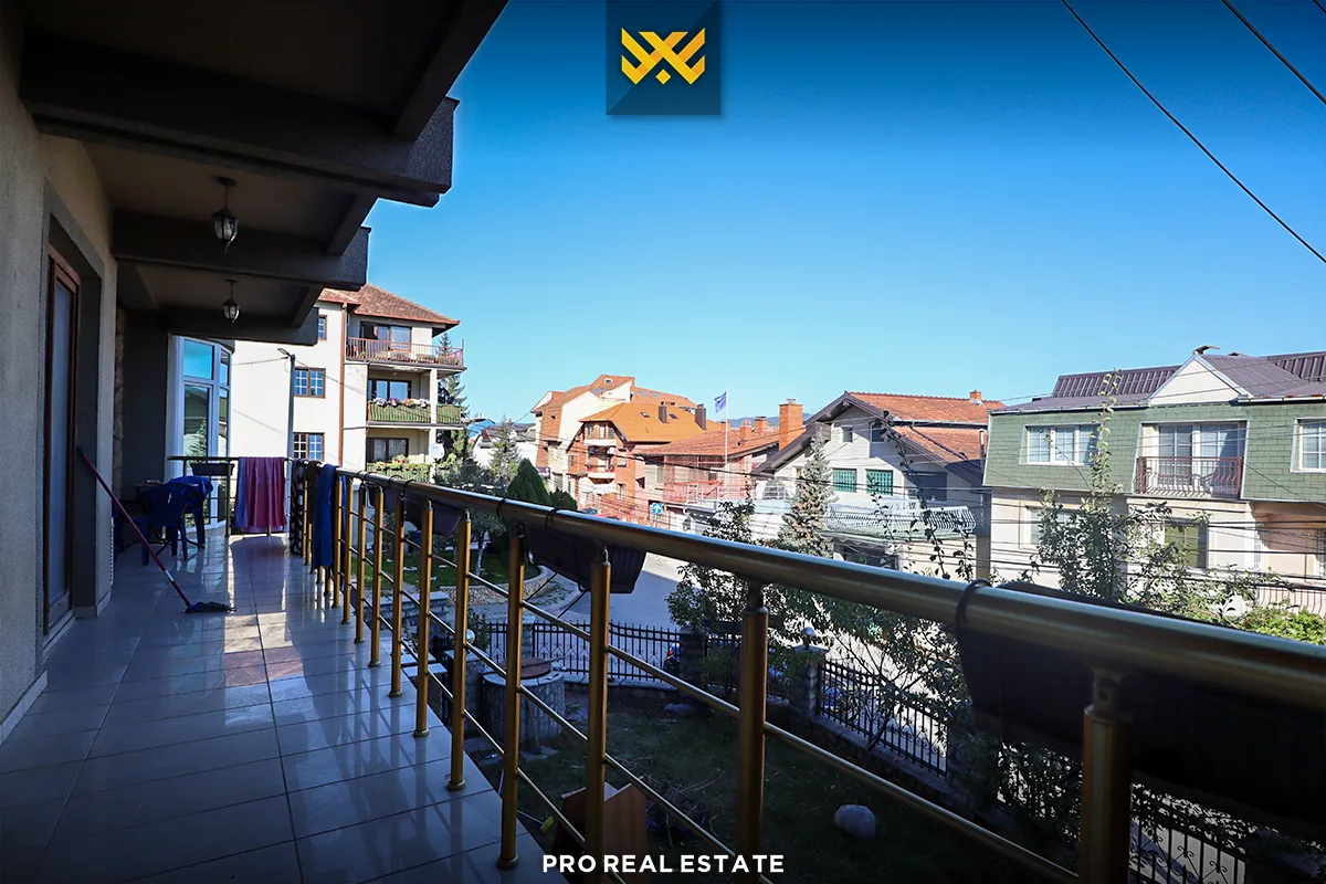 Shtëpi - Zyrë 900m² me #QIRA në Dragodan.