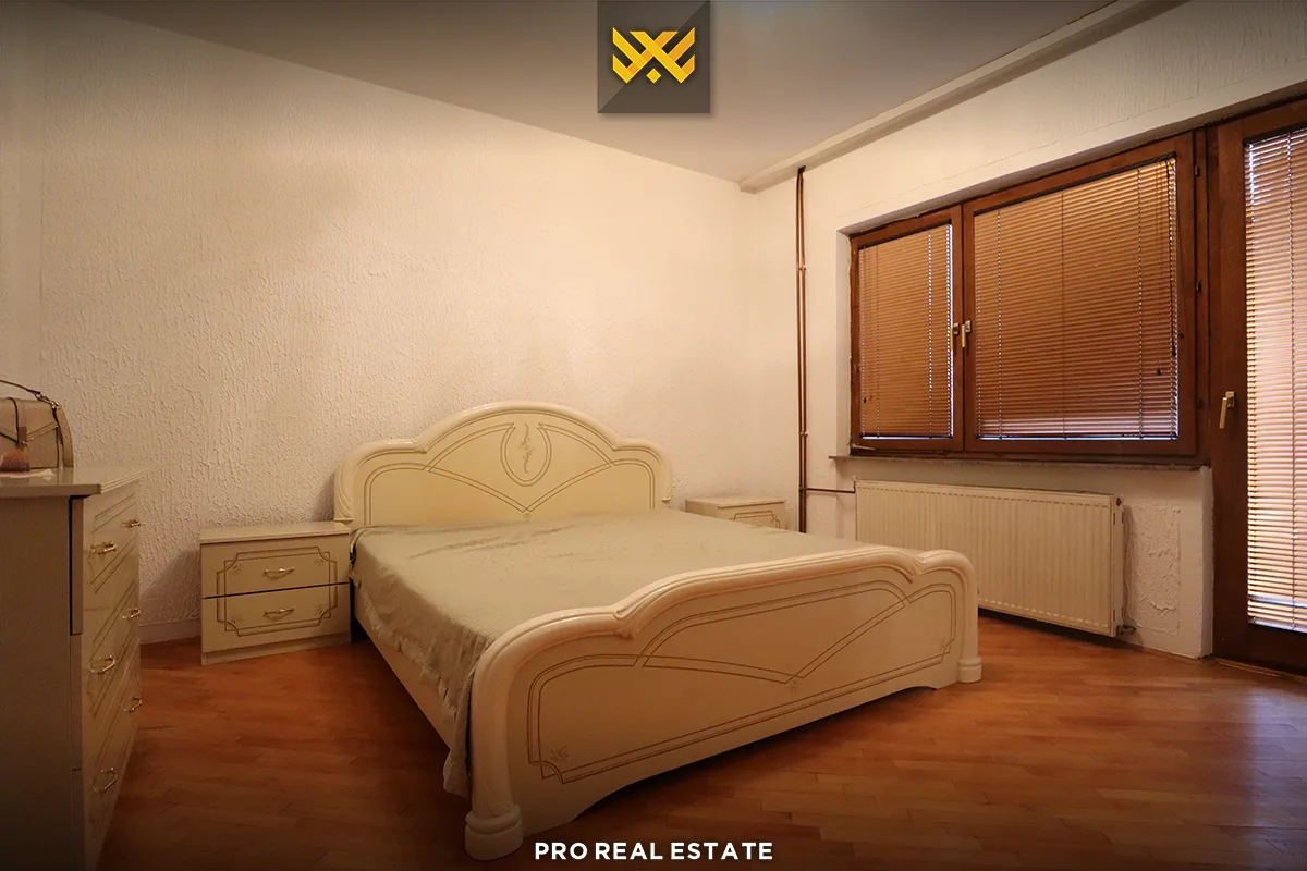 Shtëpi - Zyrë 900m² me #QIRA në Dragodan.