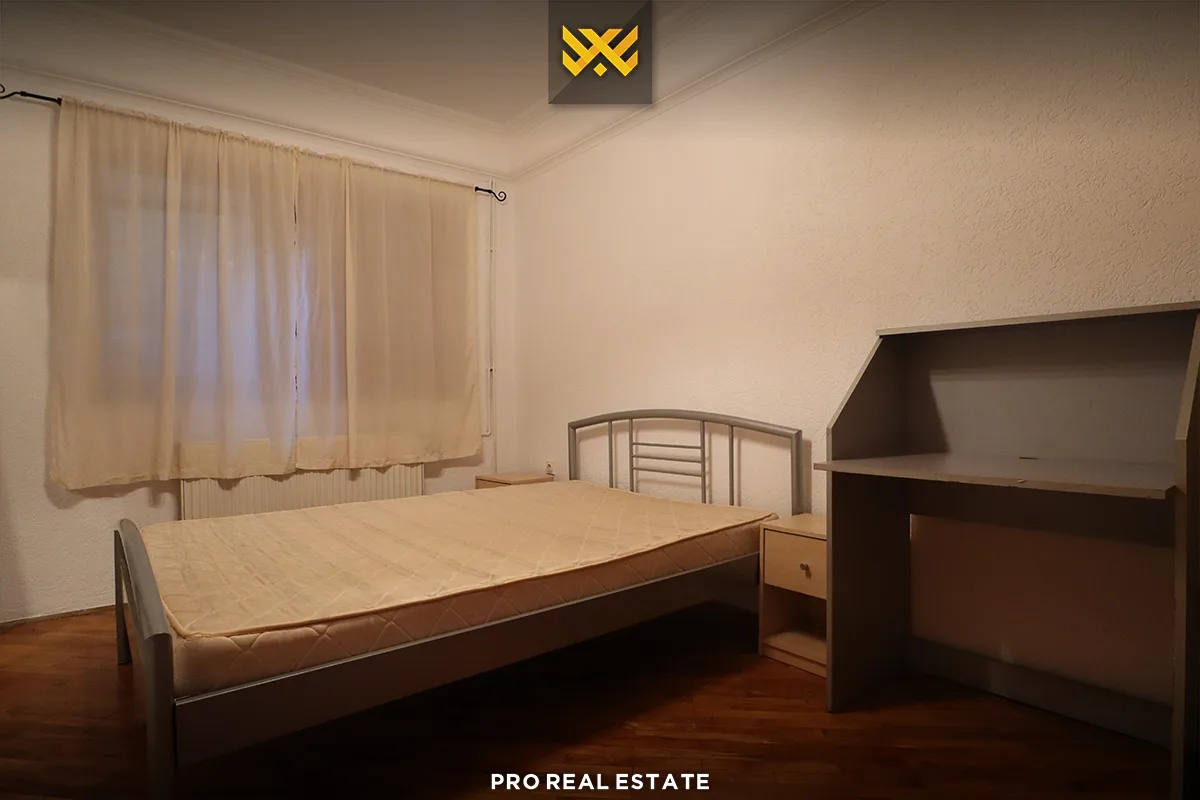 Shtëpi - Zyrë 900m² me #QIRA në Dragodan.