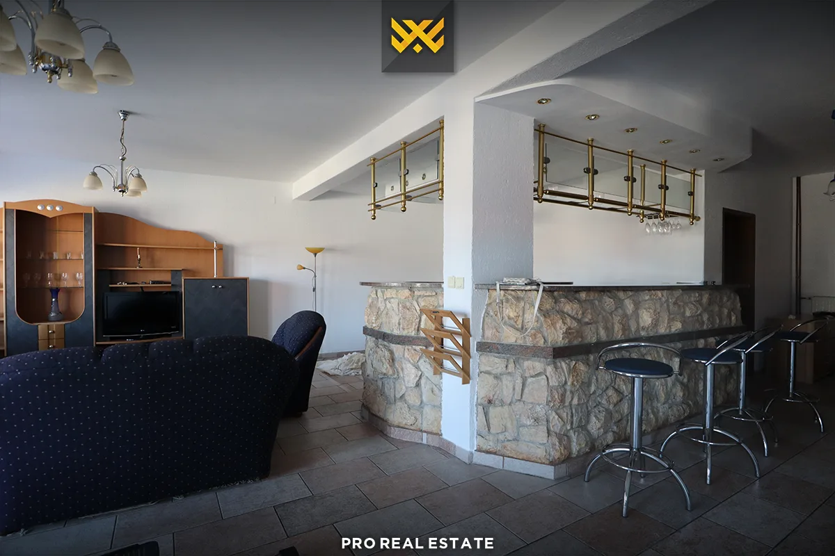 Shtëpi - Zyrë 900m² me #QIRA në Dragodan.