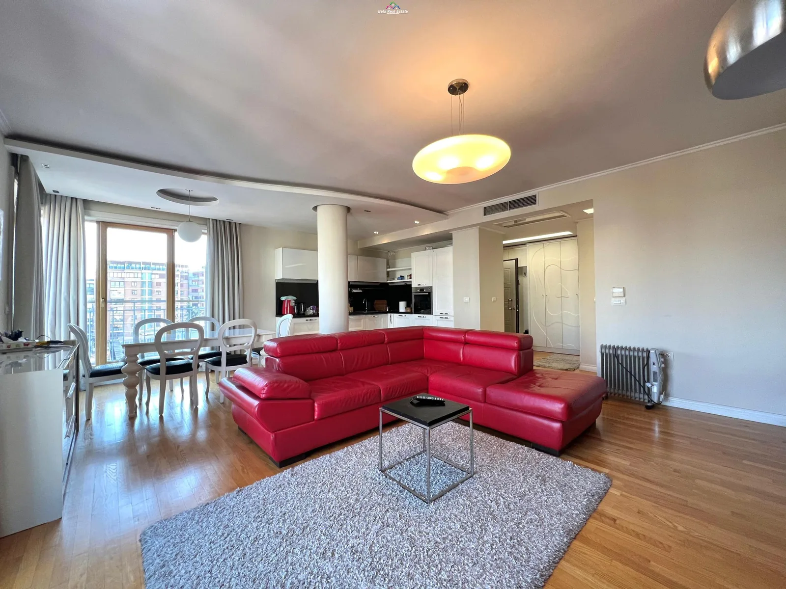 Apartament Me Qera 2+1+2 tek Blloku (ID B2201135) Tirane.