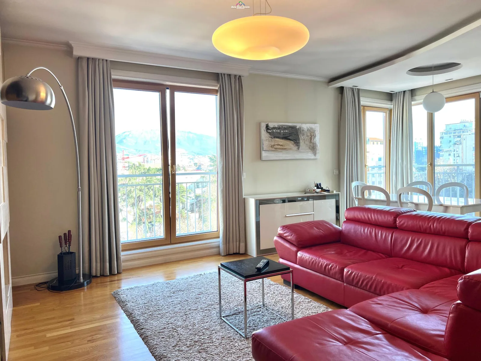 Apartament Me Qera 2+1+2 tek Blloku (ID B2201135) Tirane.