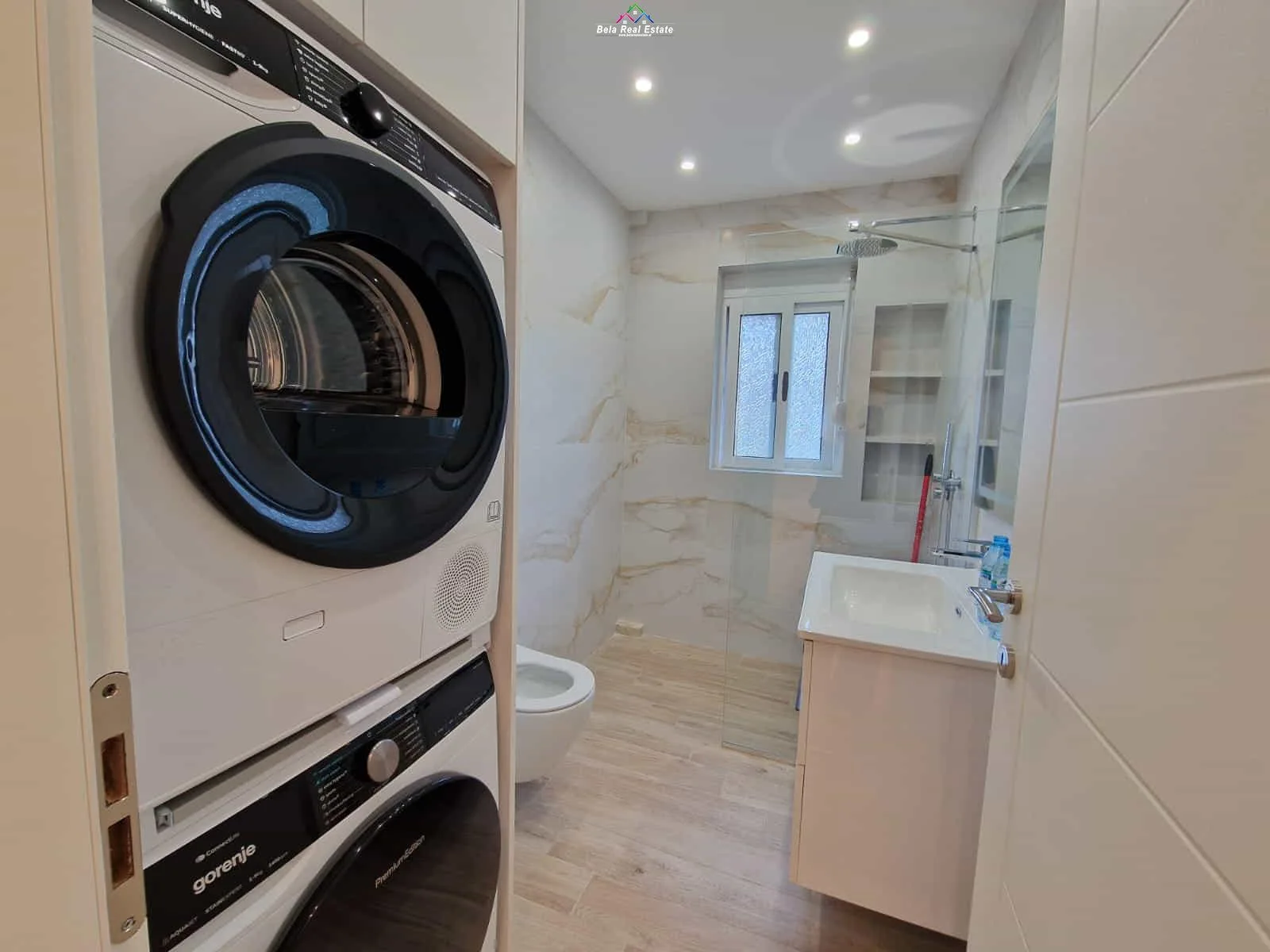 Zyre Me Qera 3+1 Ne Qender ( ID BZ2941) Tirane