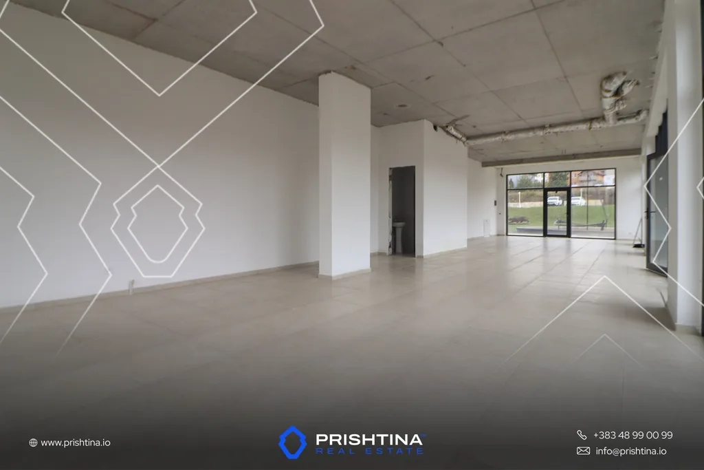 Lokal në shitje 116.72m² te Rruga C