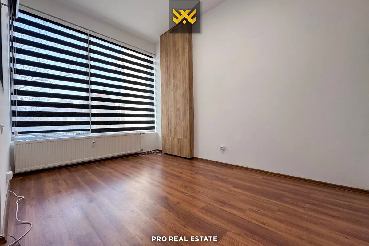 Lokal 135m² për #SHITJE në Emshir