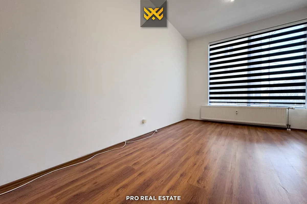 Lokal 135m² për #SHITJE në Emshir