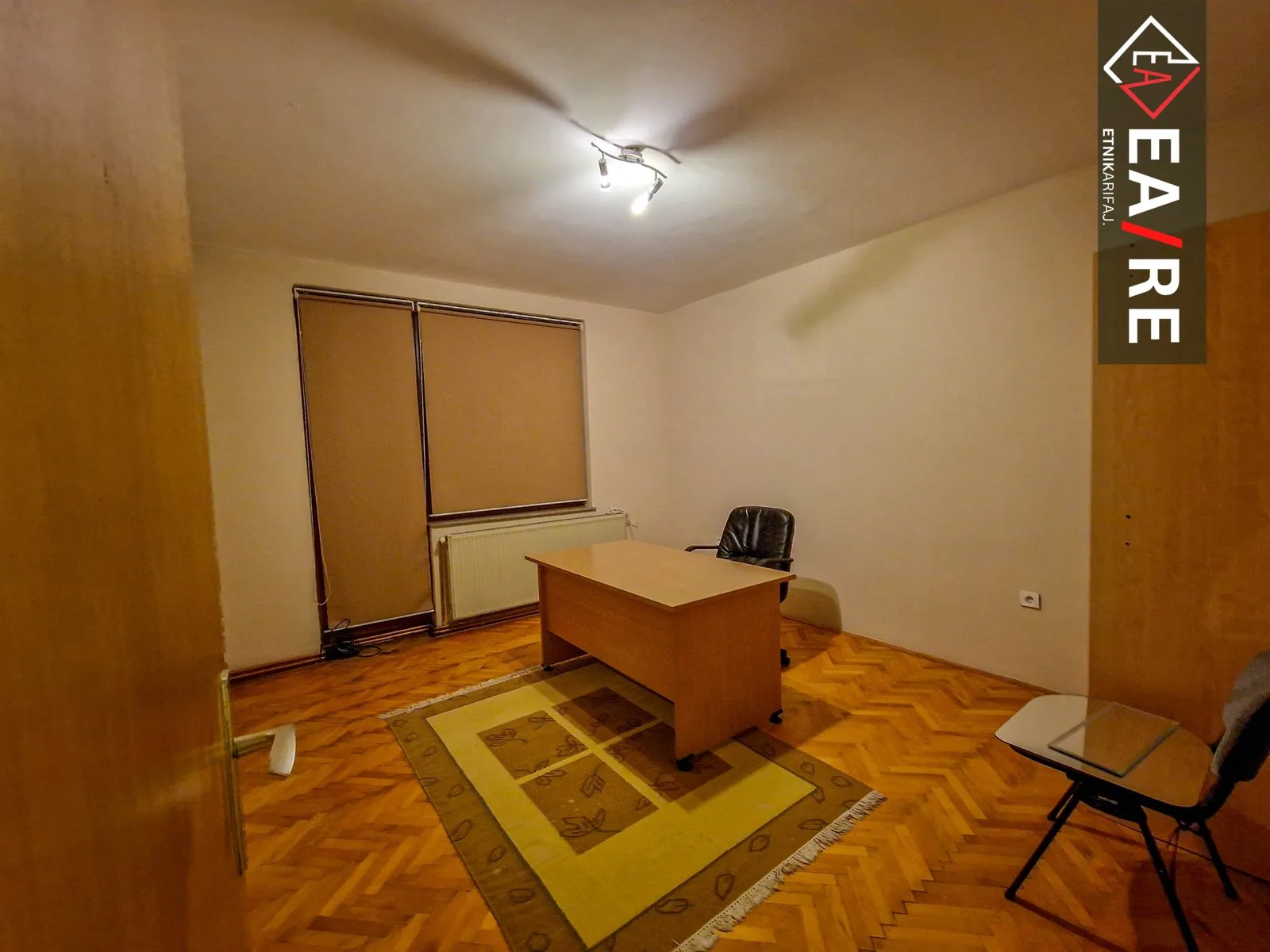 BANESË ME QIRA NË AKTASH
