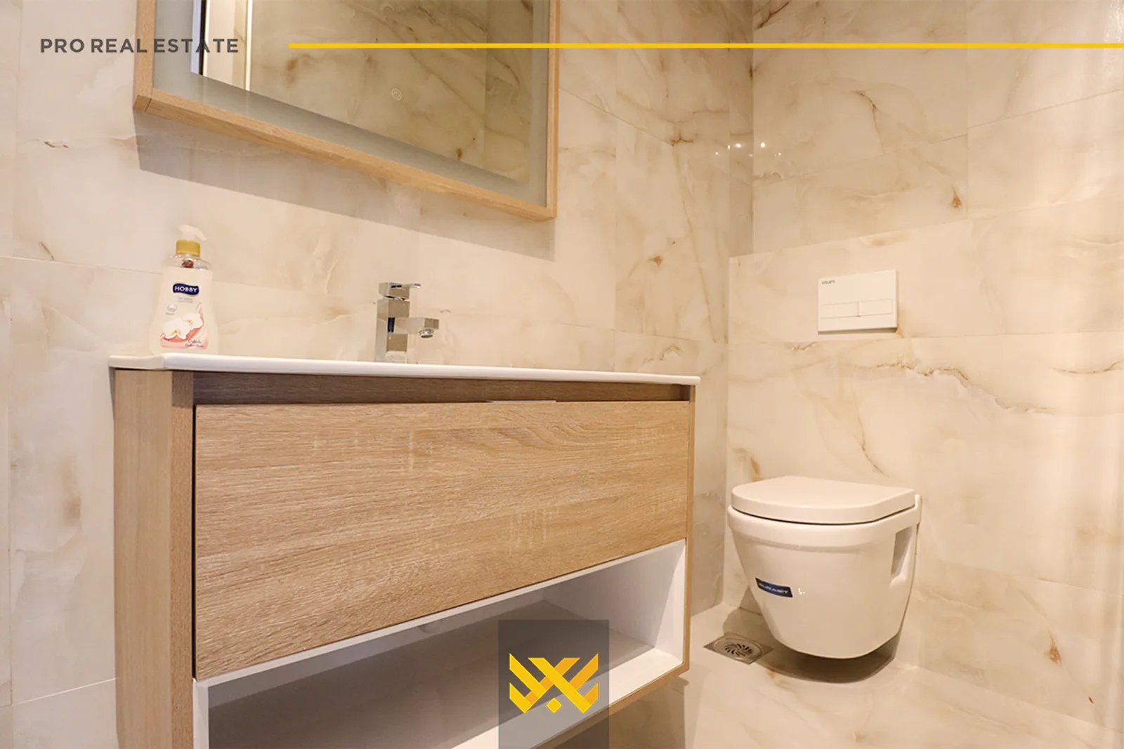 Banesë – Duplex 153m²+102m² në SHITJE te 4 Llullat.