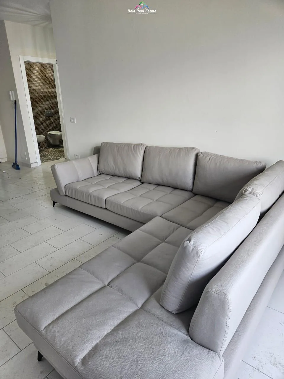 Apartament me qera 1+1 tek Rruga e Kavajes (ID B2101069) Tirane