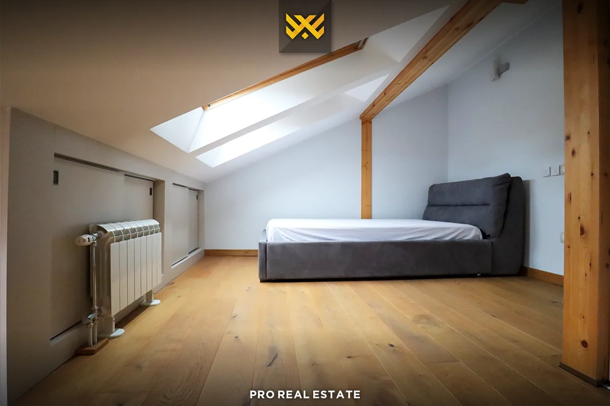 Banesë-Duplex 110m² me #QIRA në Qendër.