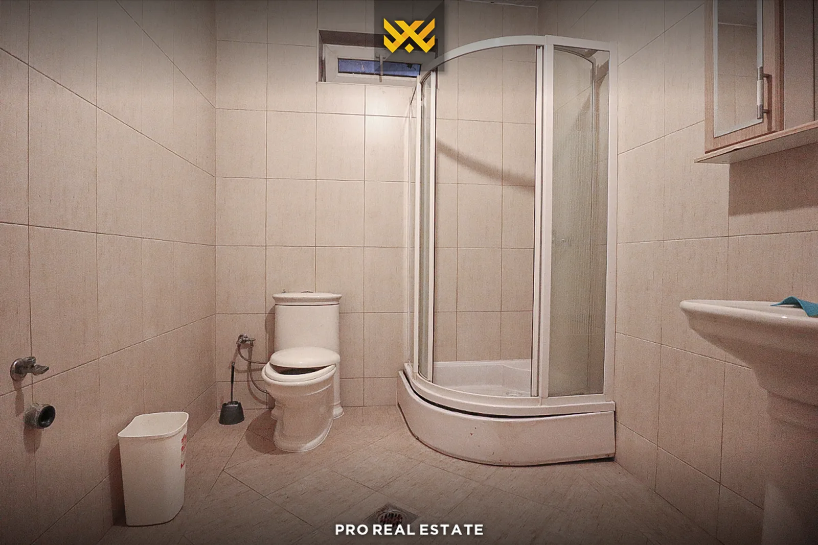 Shtëpi / Zyre 300m² me #QIRA në Bregun e Diellit