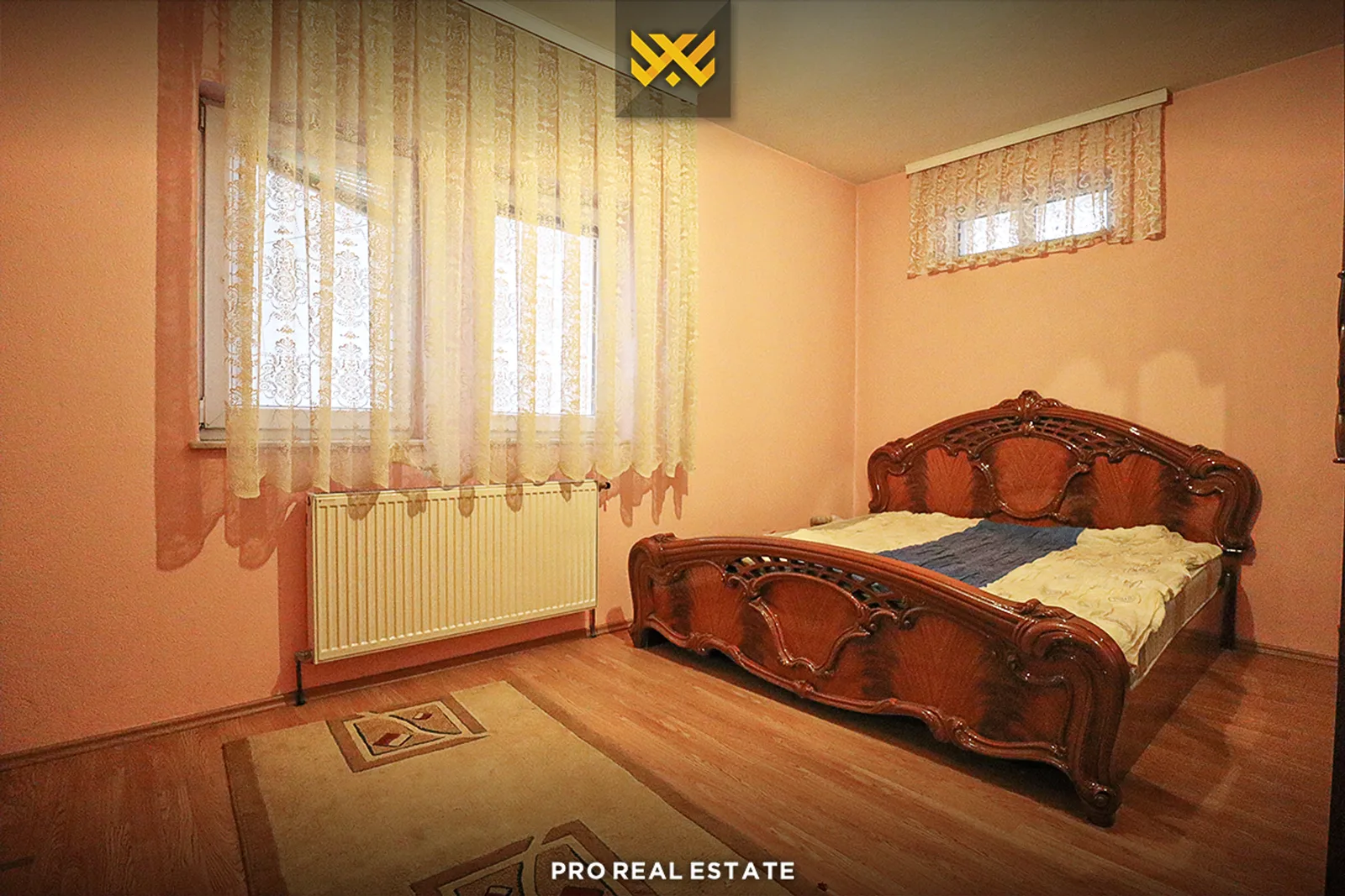Shtëpi / Zyre 300m² me #QIRA në Bregun e Diellit