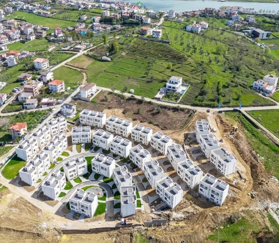 Vile Ne Shitje Ne Farke (ID BV0133) Tirane