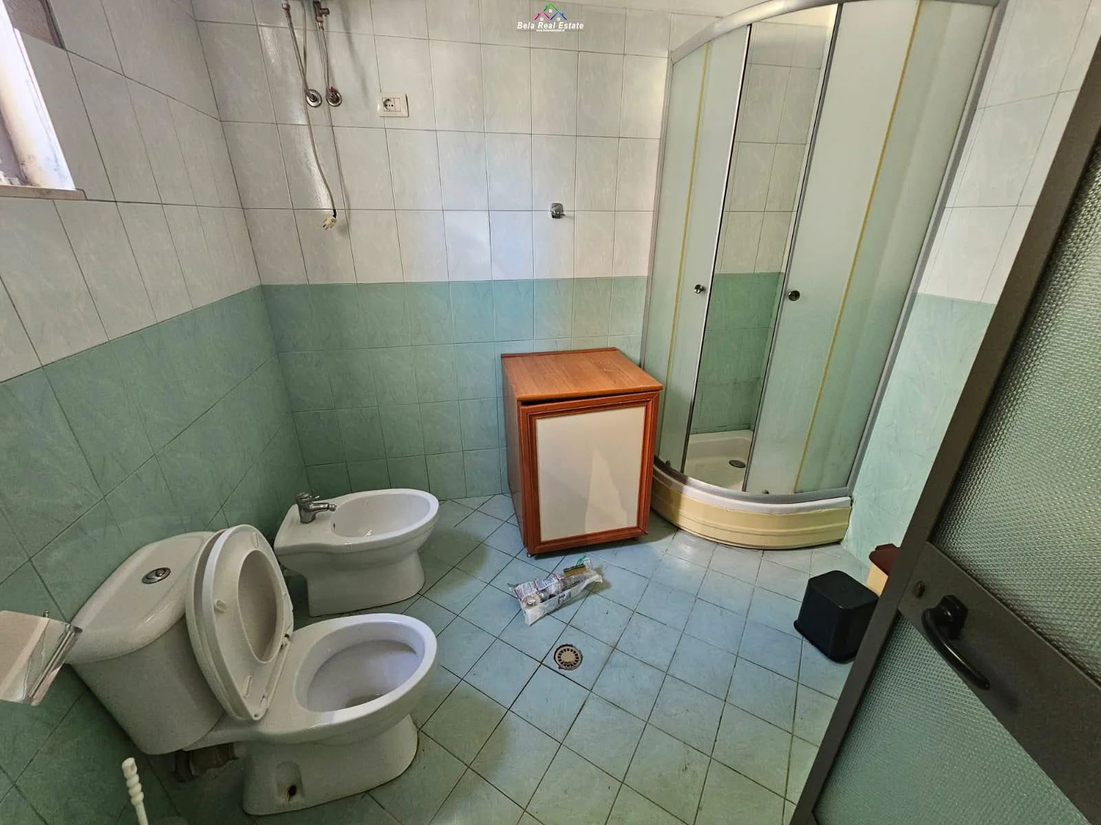 Vile me Qera 3+1 tek Ish Tregu Elektrik(ID BV22487) Tirane