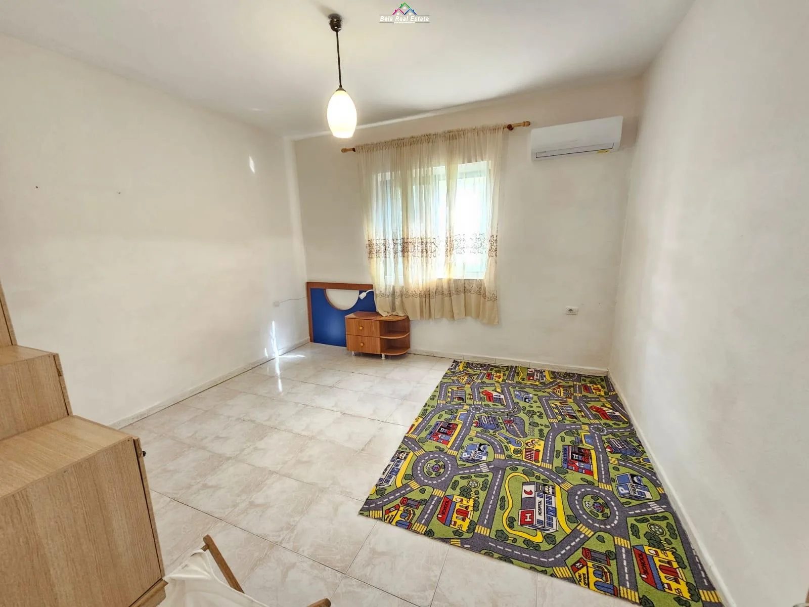 Vile me Qera 3+1 tek Ish Tregu Elektrik(ID BV22487) Tirane