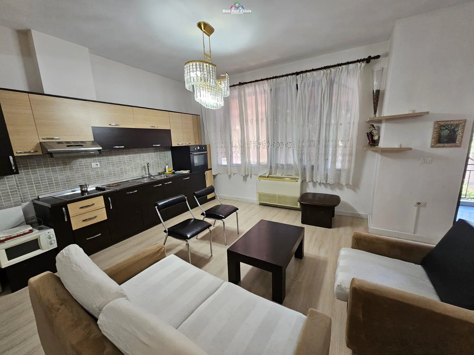 Vile me Qera 3+1 tek Ish Tregu Elektrik(ID BV22487) Tirane