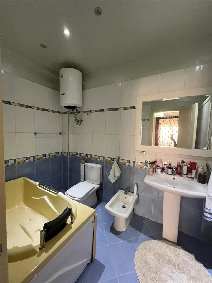 Apartament Ne Shitje 2+1+2 Prane Kompleksit Delijorgji (ID B120715) Tirane