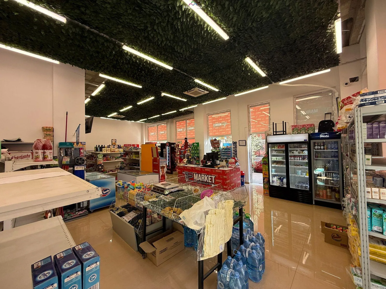 Market Me Qera Tek Bulevardi I Ri (ID BD21741) Tirane