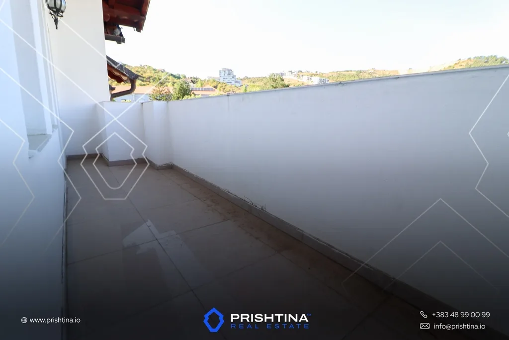 Shtëpi me qira 500m² në Sofali