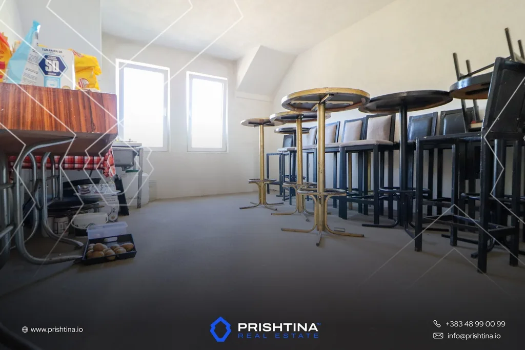 Shtëpi me qira 500m² në Sofali