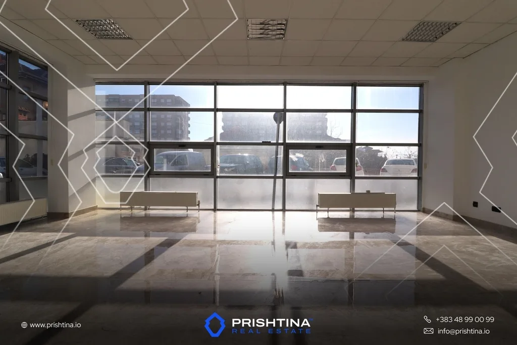 Lokal me qira 60m² në Emshir