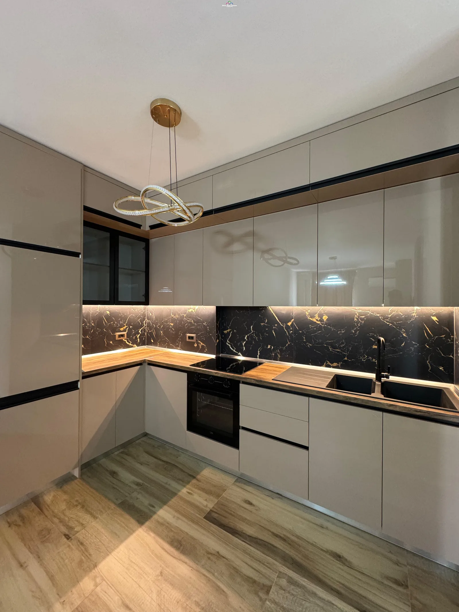 Apartament Me Qera 1+1 Tek Ish-Parku I Autobuzave (ID B2101267) Tirane