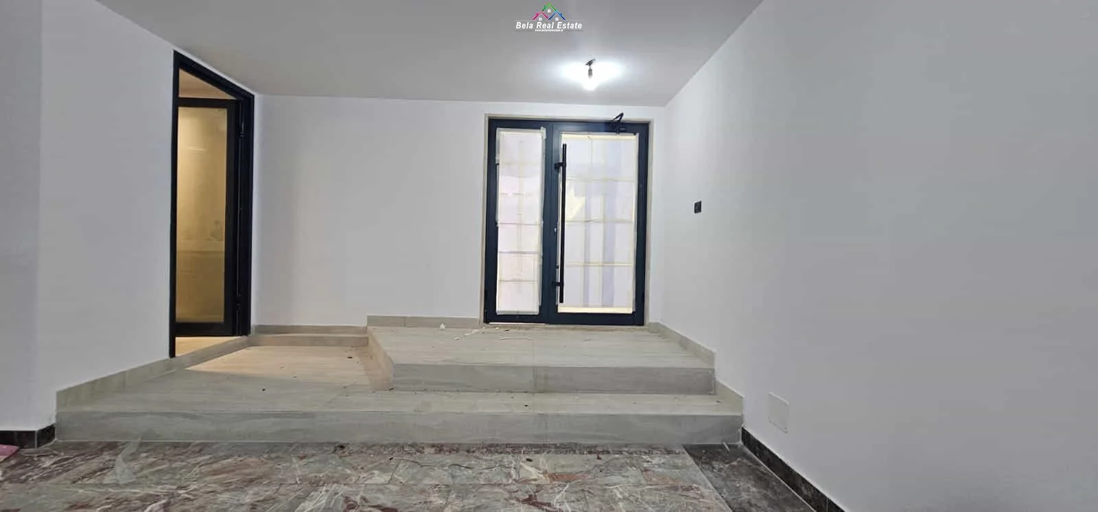 Dyqan me qera ne Bllok (ID BD21743) Tirane